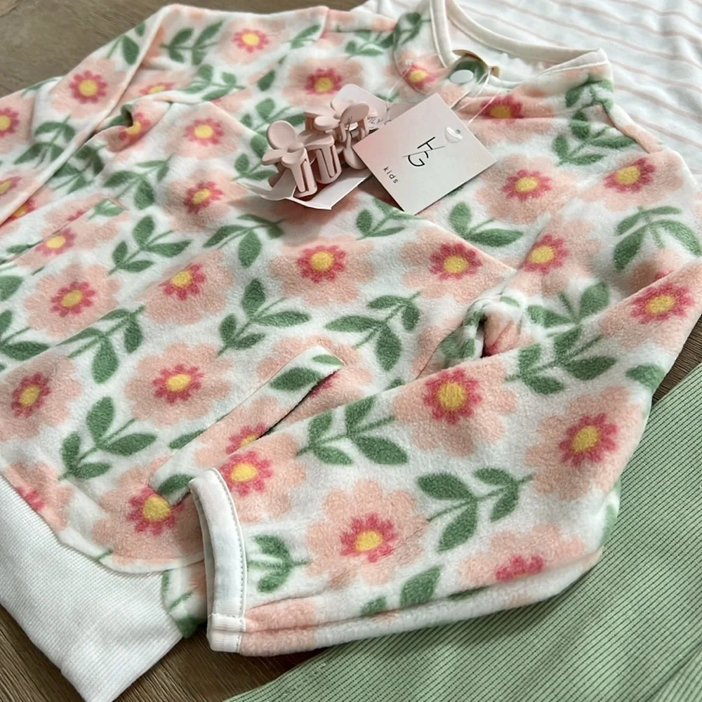 Happily Grey Toddler Girl 4 Piece Set Fleece Shirt Leggings Clip 3T